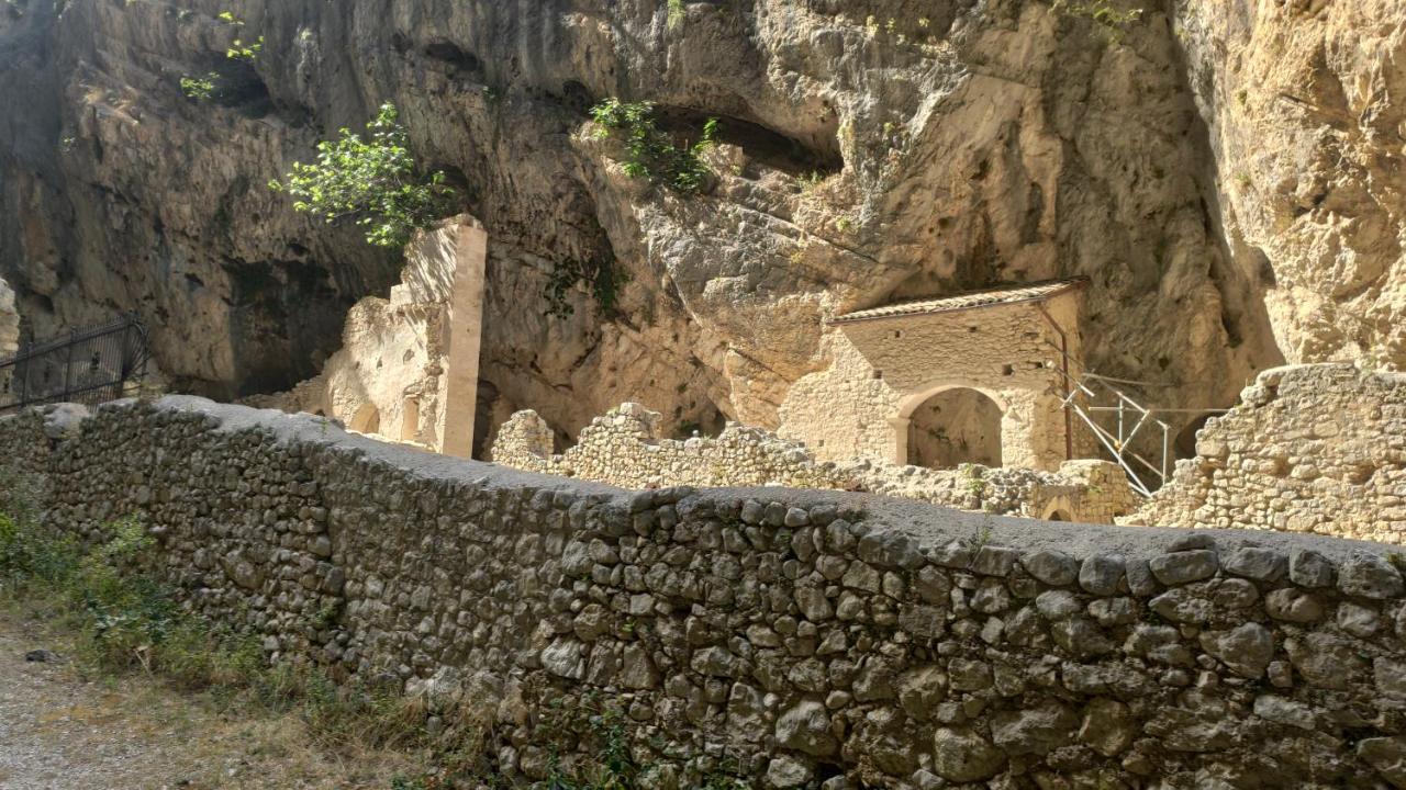 B&B La Badia Fara San Martino Bagian luar foto